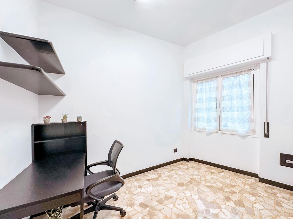 Apartment Private Parking A Due Passi Dalla Stazione *