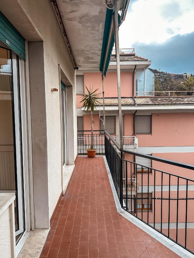 Private Parking A Due Passi Dalla Stazione * Rapallo